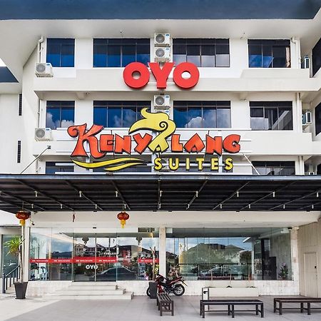 ホテル Oyo 1148 ケンヤラン スイーツ ミリ エクステリア 写真