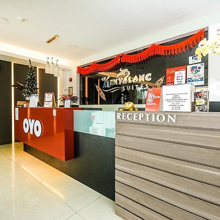 ホテル Oyo 1148 ケンヤラン スイーツ ミリ エクステリア 写真